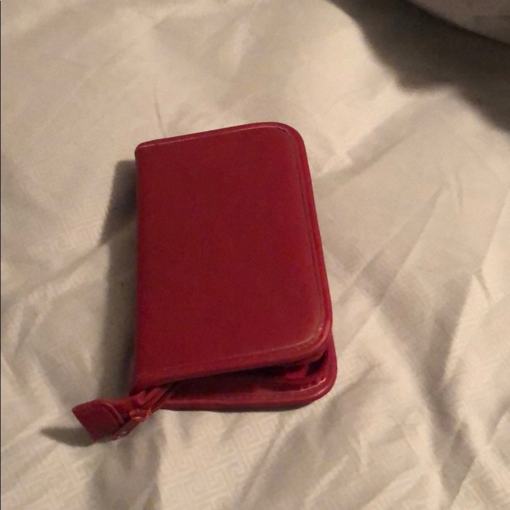Zip up jewelry case